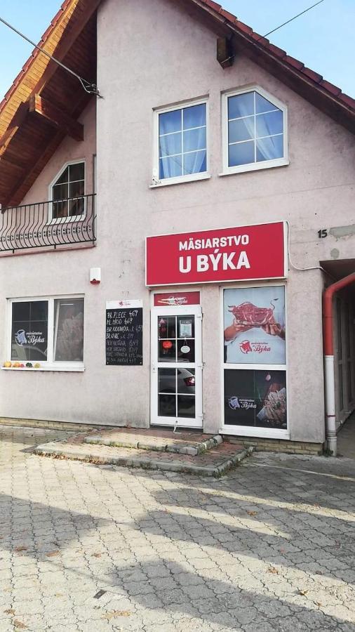 Apartman Chiarita Nemšová Zewnętrze zdjęcie